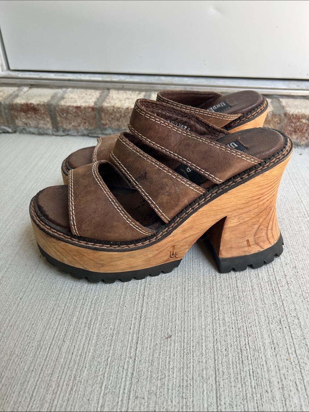 London Underground Y2K Vintage Brown Leather Strappy platform Wooden Sandals - Picture 5 of 13